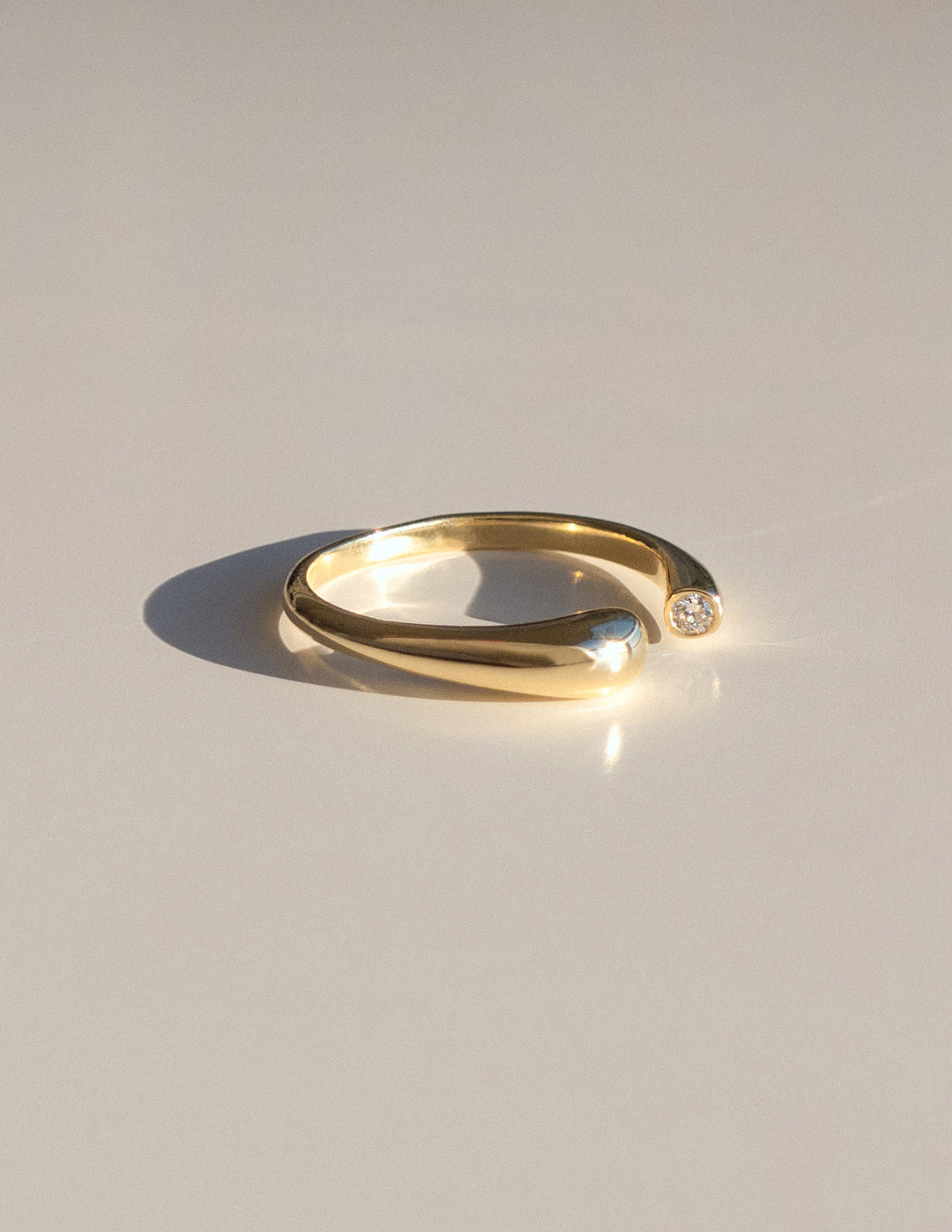 Unique diamond engagement ring Cadette nature inspired diamond engagement ring Cadette water inspired solid gold engagement ring