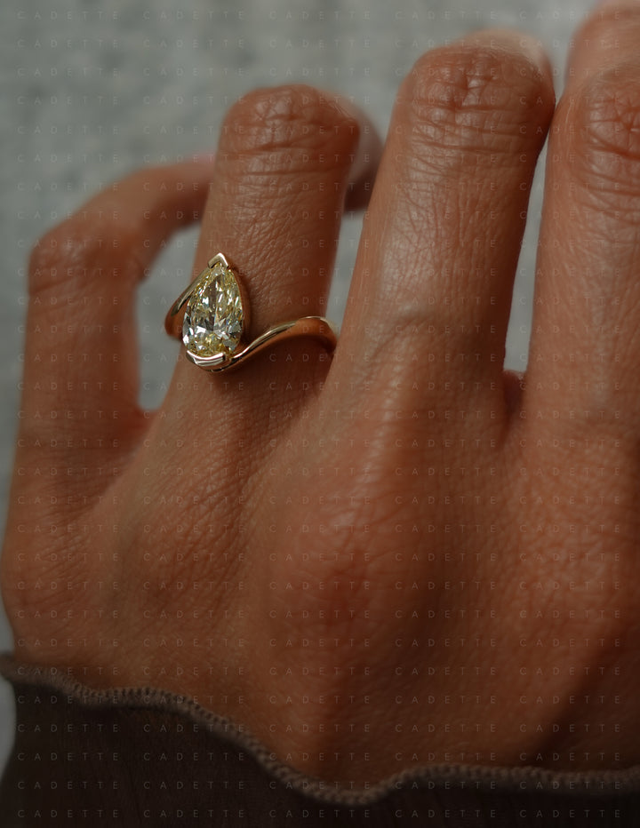 One-of-a-kind — 1.81ct CHAMPAGNE-YELLOW Diamond Pear Rapture Ring