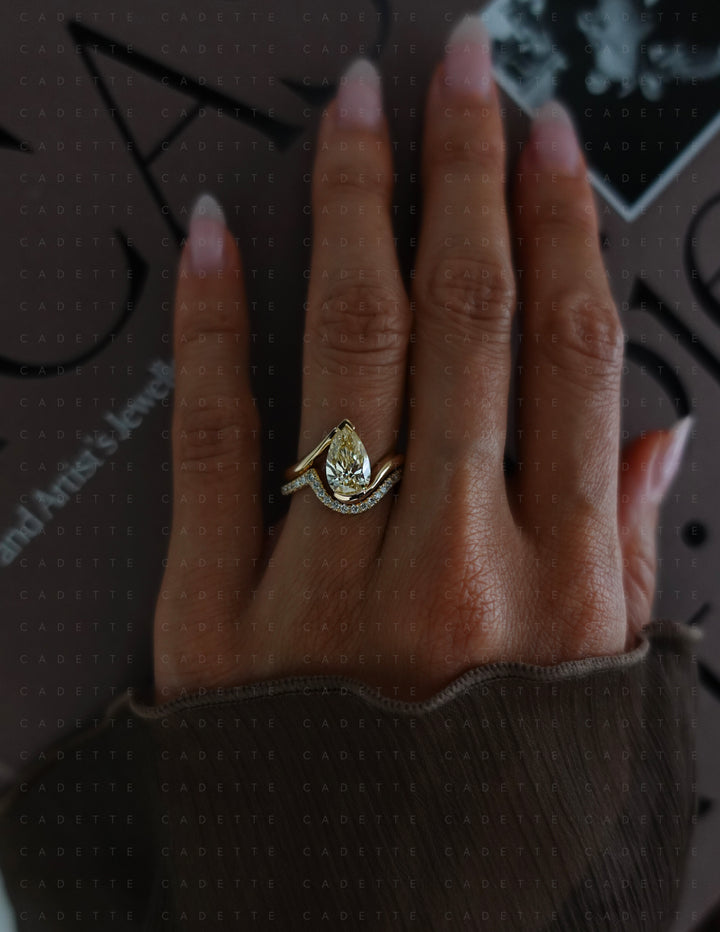 One-of-a-kind — 1.81ct CHAMPAGNE-YELLOW Diamond Pear Rapture Ring
