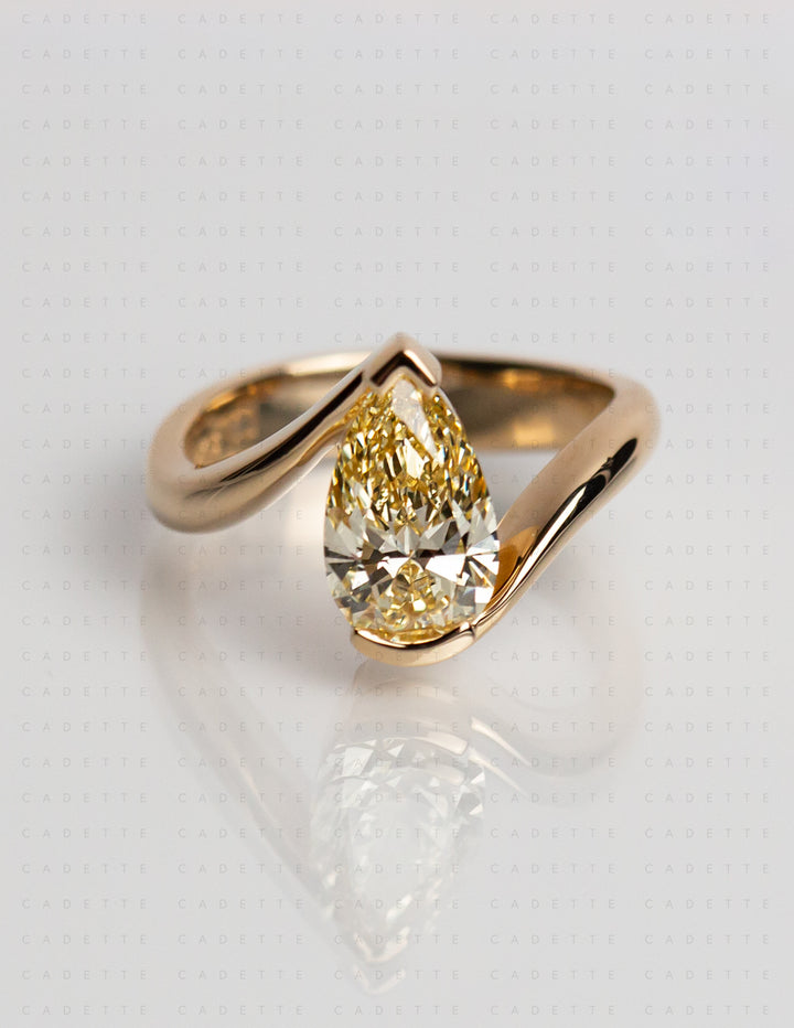 One-of-a-kind — 1.81ct CHAMPAGNE-YELLOW Diamond Pear Rapture Ring