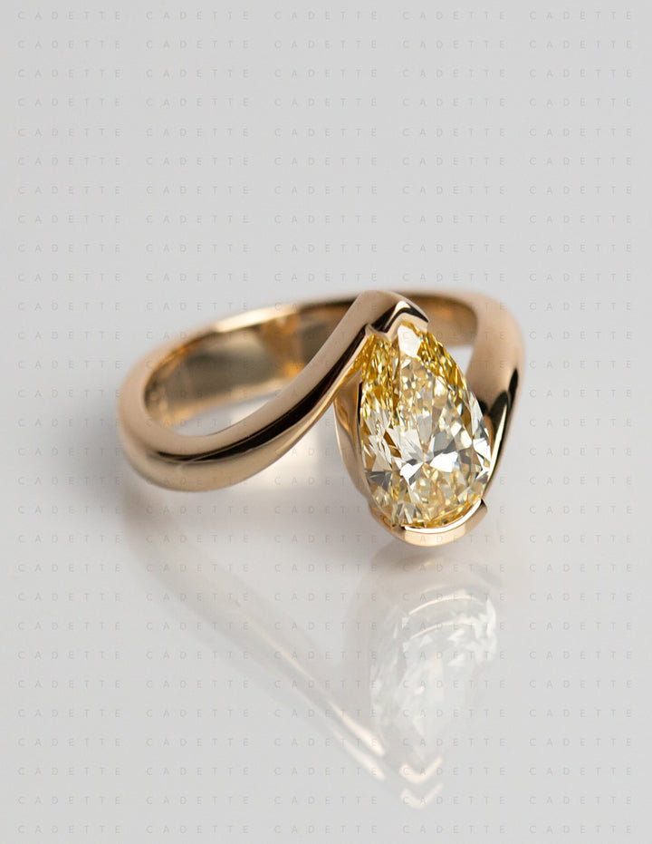 One-of-a-kind — 1.81ct CHAMPAGNE-YELLOW Diamond Pear Rapture Ring