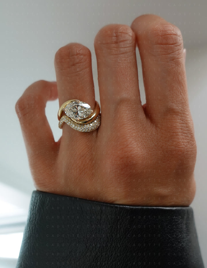 SET — OVAL Rapture Ring & Band