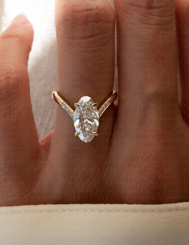 Grande Moval Adorned Eve Ring