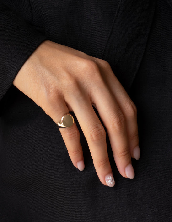 Bold Essential Signet Ring in 10k Gold