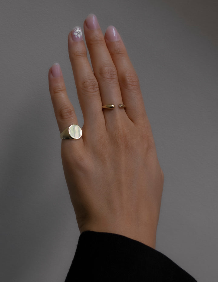 Bold Essential Signet Ring in 10k Gold