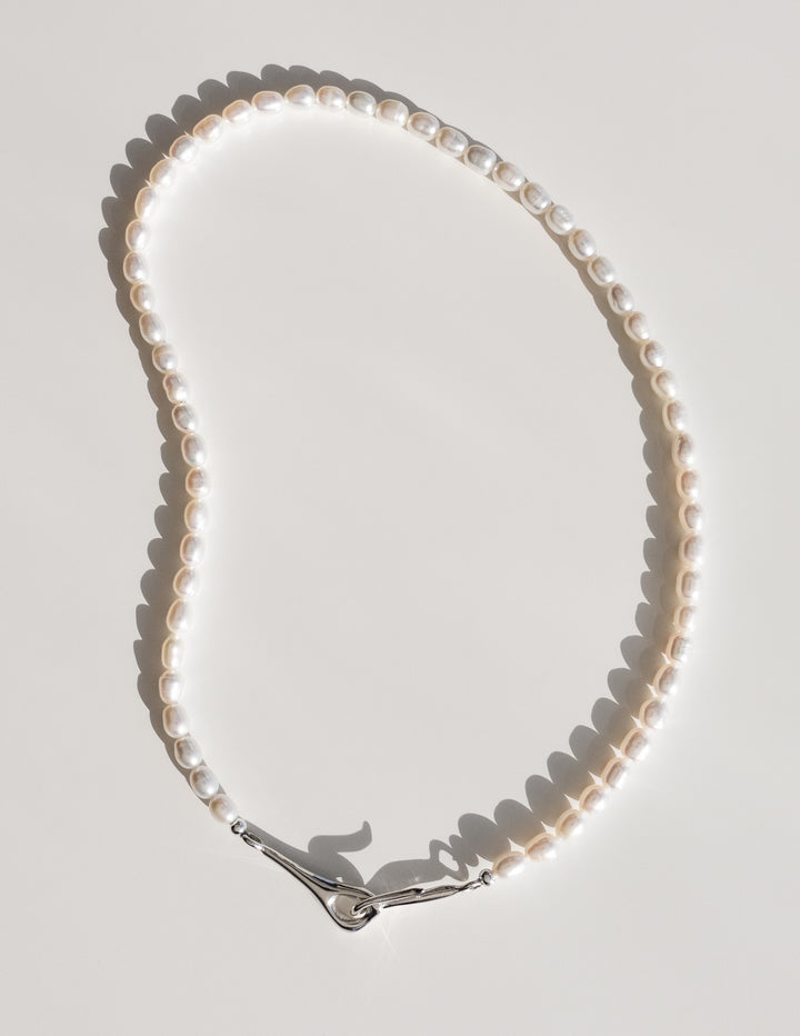 Lyvia Pearl Necklace