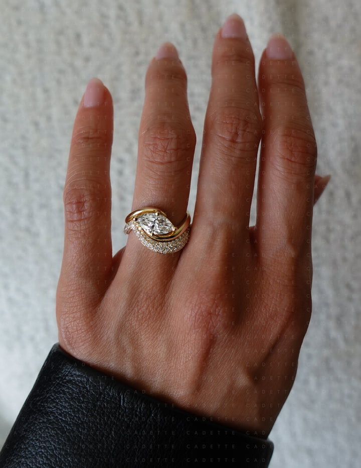 SET — MARQUISE Rapture Ring & Band