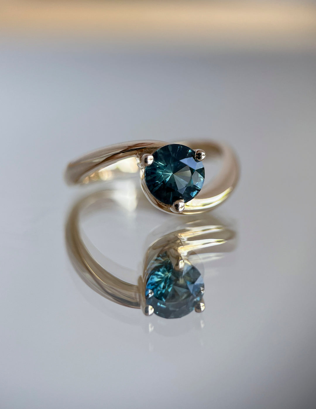 One-of-a-kind — 1.27CT Australian Teal Sapphire Round Rapture Ring