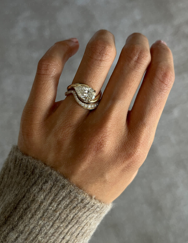 SET — PEAR (Tapered Prong) Rapture Ring & Band