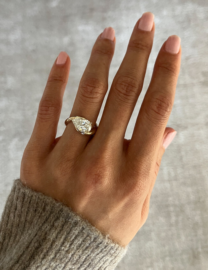 Pear Rapture Ring — TAPERED PRONG Setting