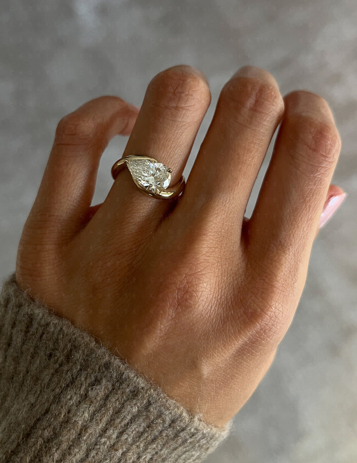 Pear Rapture Ring — TAPERED PRONG Setting