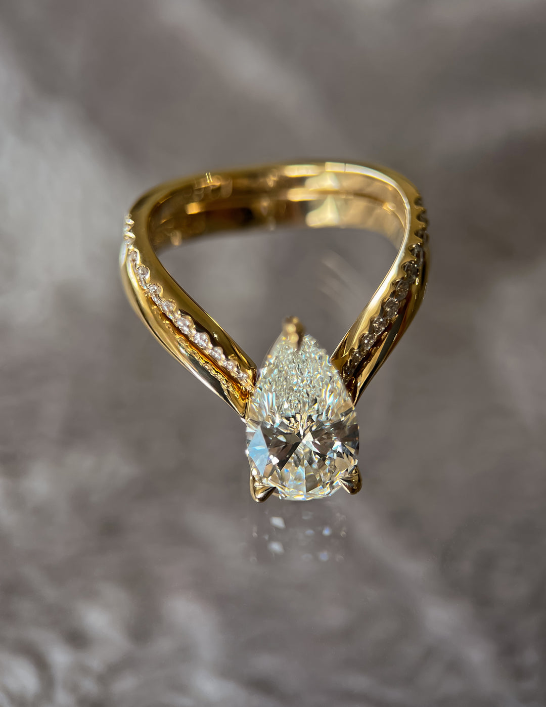 SET — Grande Pear Eve Ring & Band