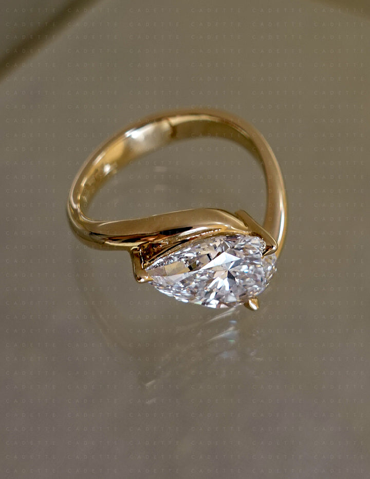 Pear Rapture Ring — TAPERED PRONG Setting