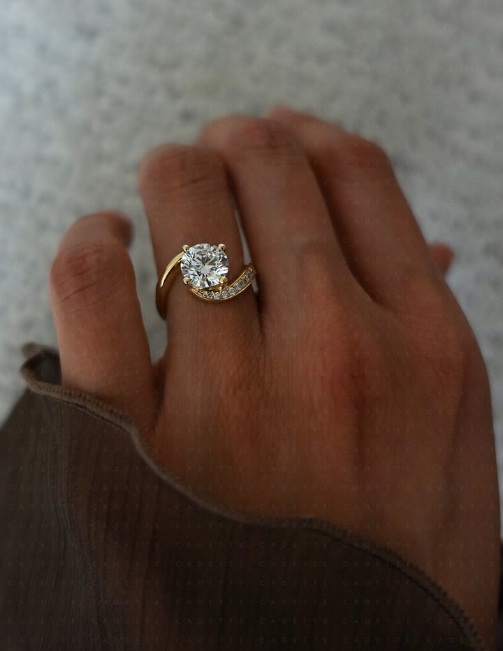 Round Demi Pavé Rapture Ring