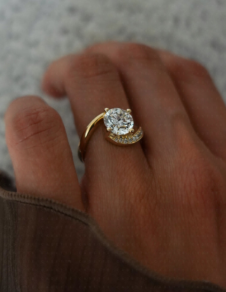 Round Demi Pavé Rapture Ring