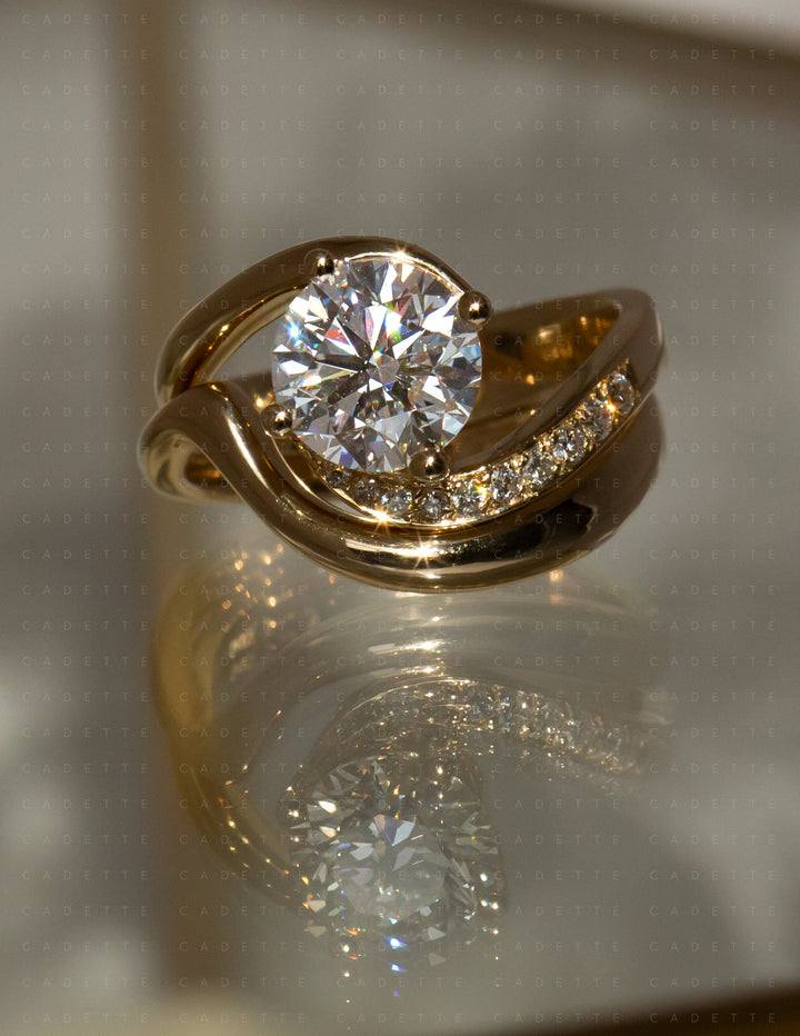 SET — ROUND Demi Pavé Rapture Ring & Band