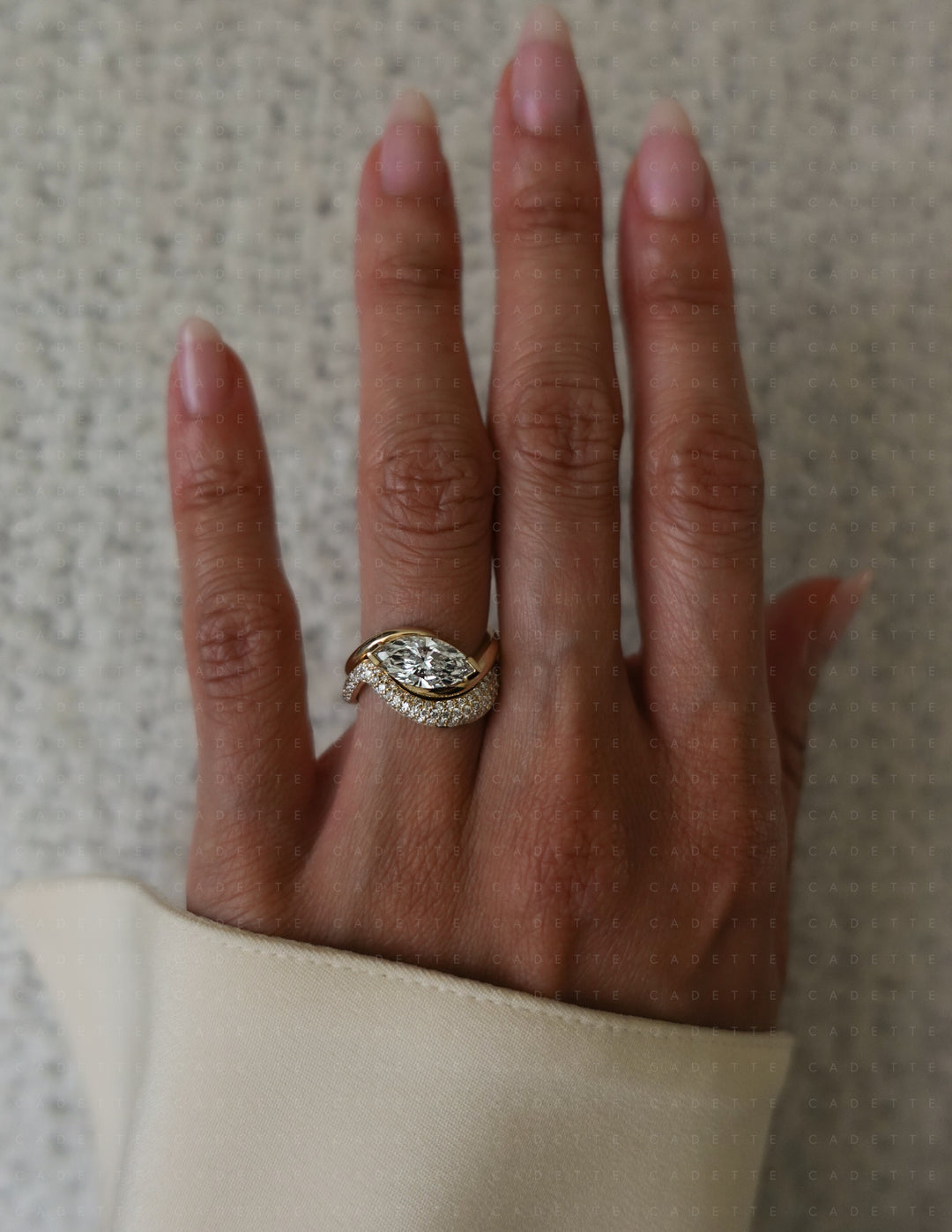 SET — MARQUISE (V-CLAW) Rapture Ring & Band