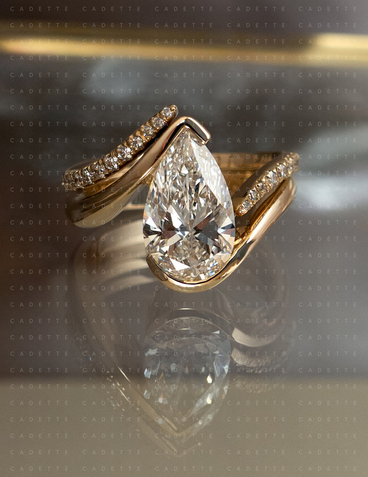 SET — VERTICAL PEAR (Half Bezel) Rapture Ring & Band