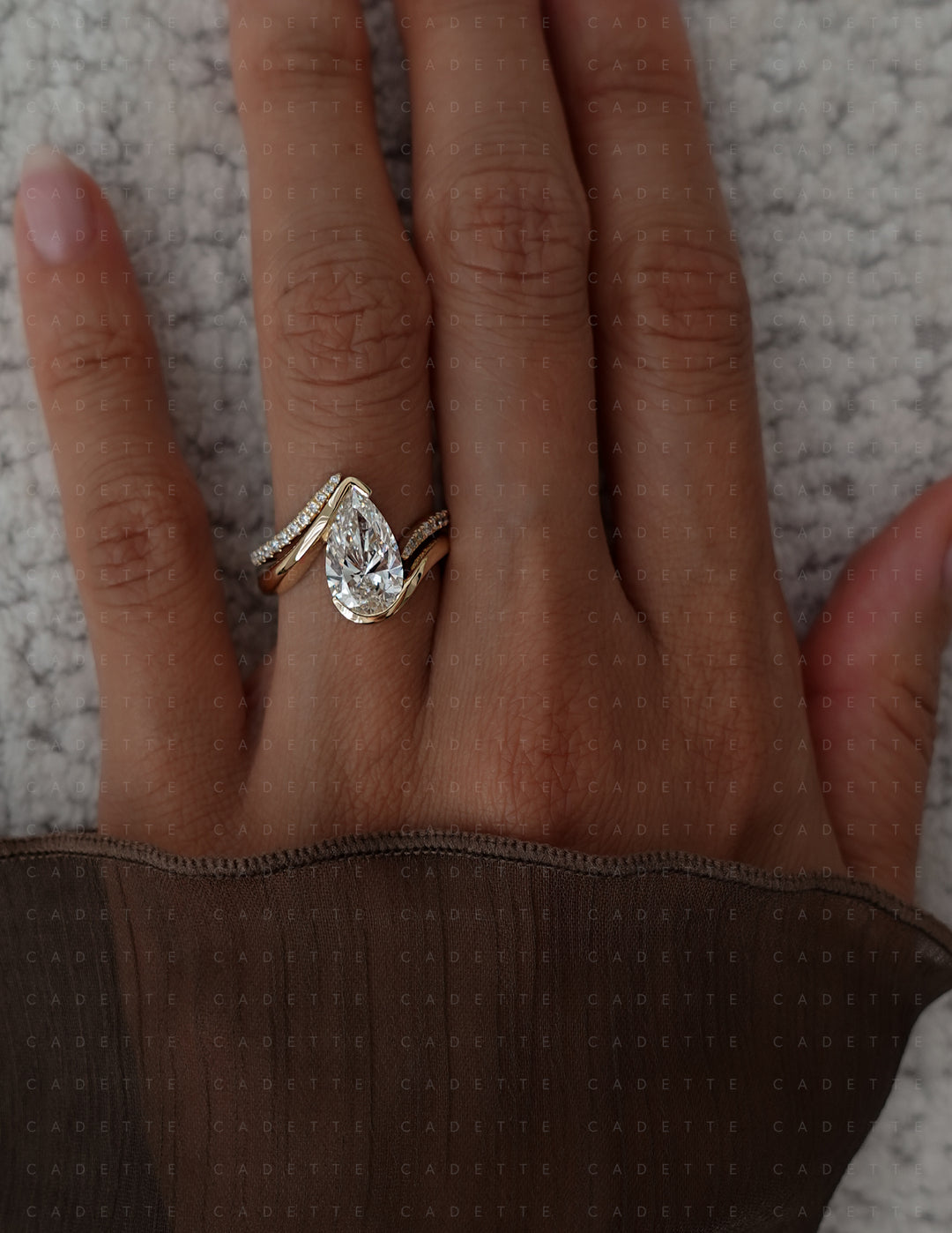 SET — VERTICAL PEAR (Half Bezel) Rapture Ring & Band