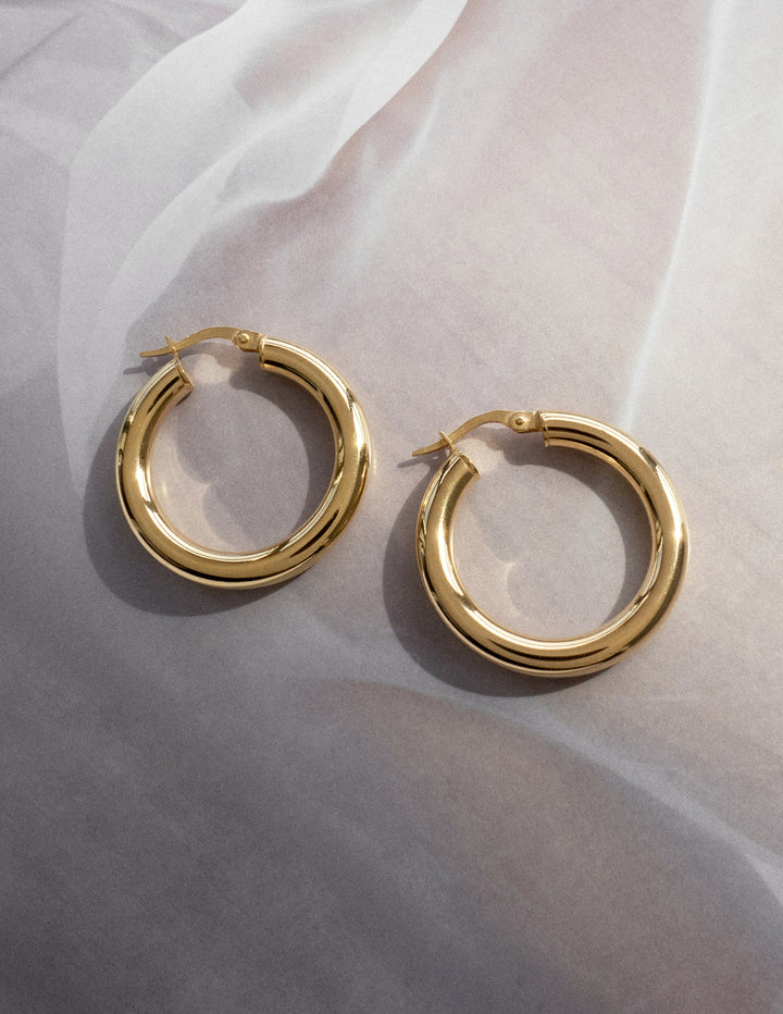 Essential Hoop Earrings in Gold