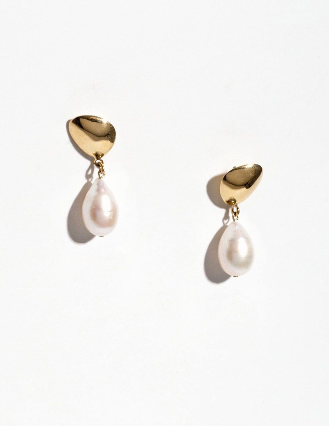 Reve Pearl Earrings